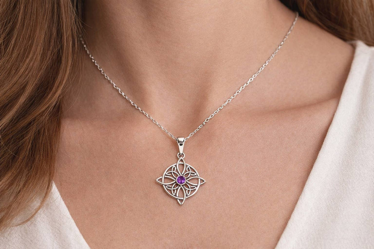 Collier Nœud de Sorcière – Argent 925 & Zircon Violet - GinkgoDeco