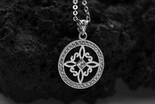 Collier Nœud de Sorcière Cercle Protecteur – Argent ou Or - GinkgoDeco