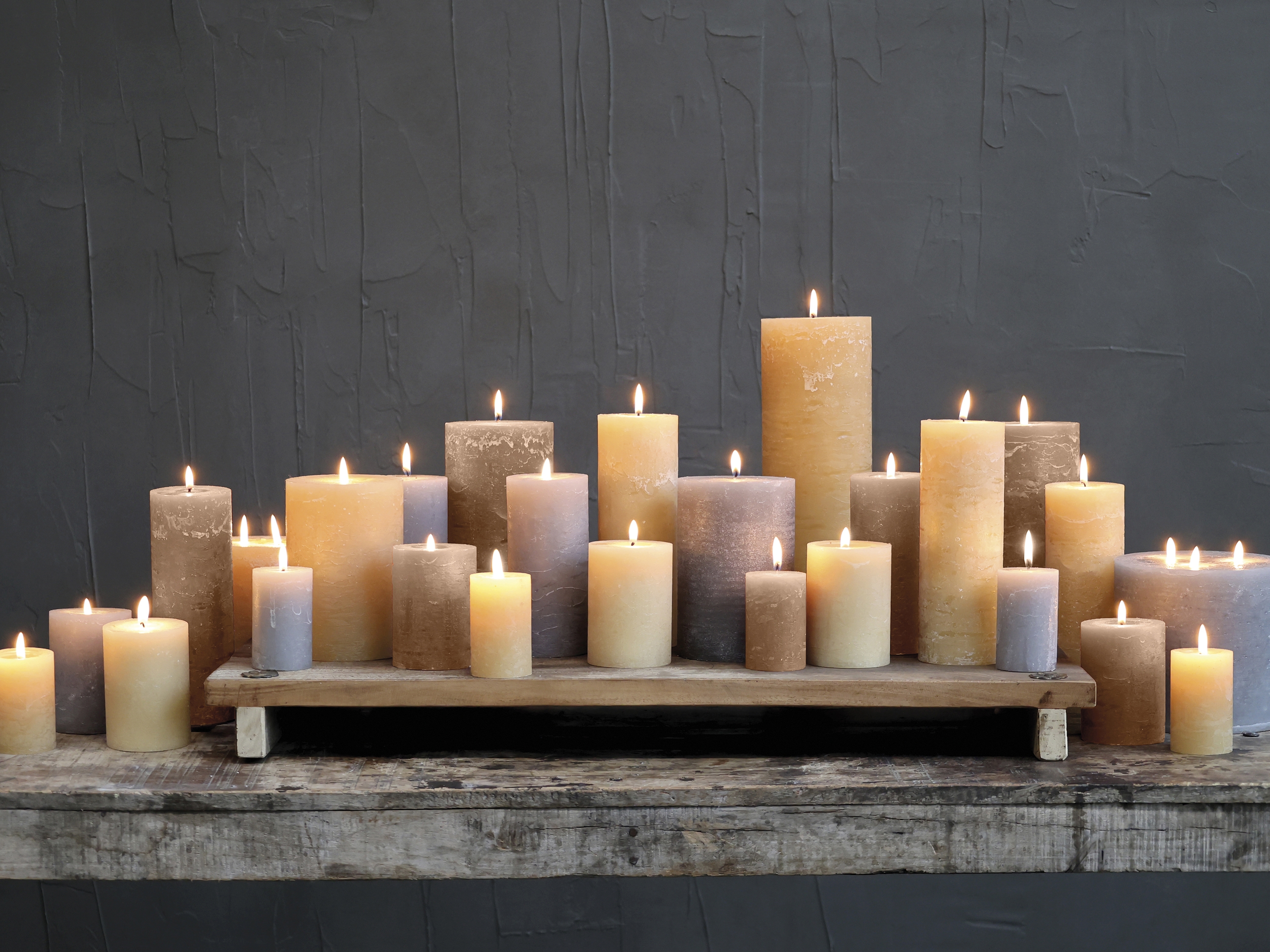 Les Bougies 6 coloris bougie pilier S